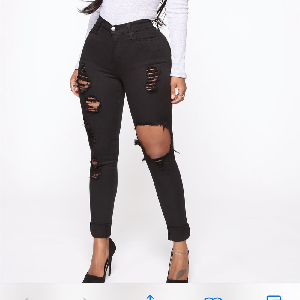 Size 7 Black High Waisted Fashion Nova Jeans